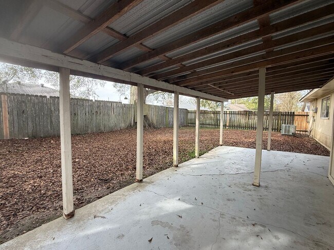 Building Photo - Northwood Village Corner Lot