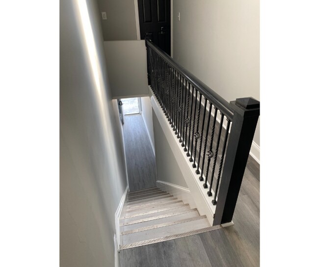 Building Photo - 5112 Belair Rd