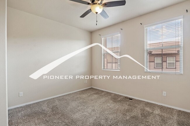 Building Photo - Low-Maintenance Living with Mountain Views! 3BR Townhome, 2-Car Garage & A/C