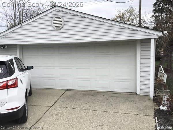 Building Photo - 31217 Cherry Hill Rd