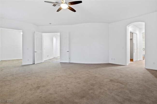 Building Photo - 4630 Laguna Vista St