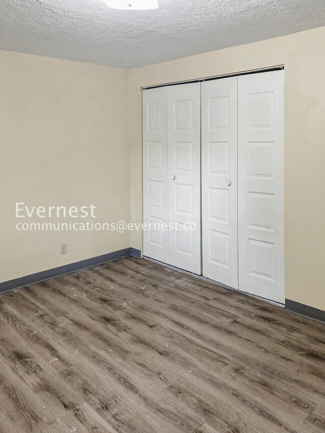 Building Photo - 88026 9th St