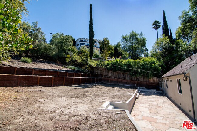 Building Photo - 4108 Madelia Ave