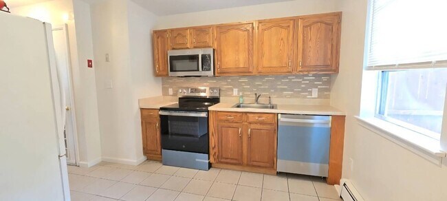 Building Photo - 1335 Union Ave