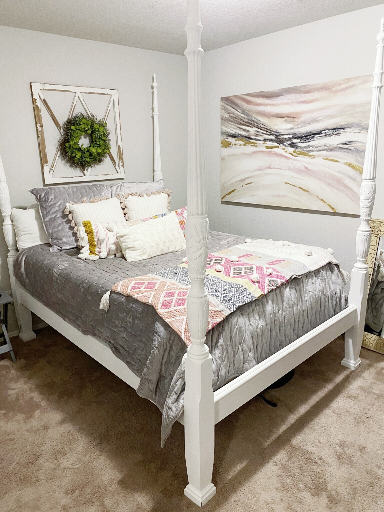 Second bedroom - 1292 S Kingfisher Ln