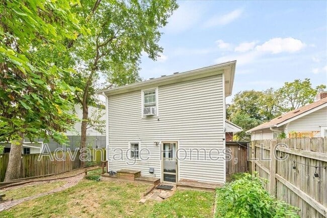 Building Photo - 4523 Wyoming St