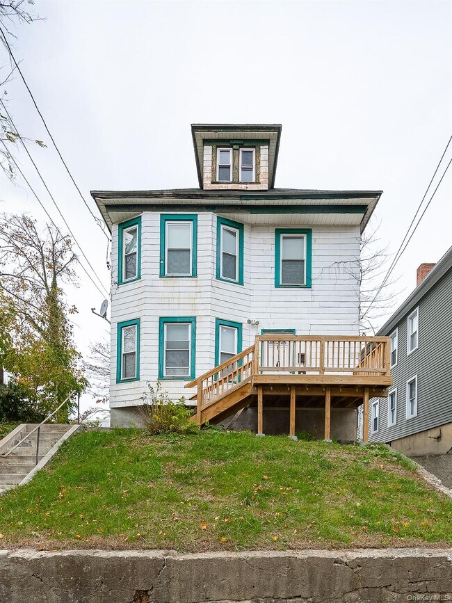 Building Photo - 5 Orchard Pl