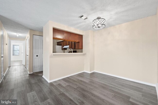 Building Photo - 26008 Brigadier Pl