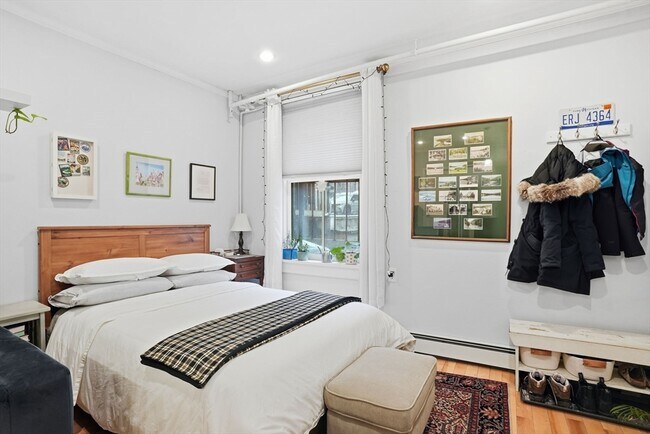 Building Photo - 227 Marlborough St