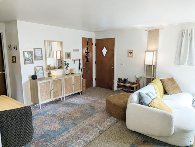 Building Photo - 1117 Remington St