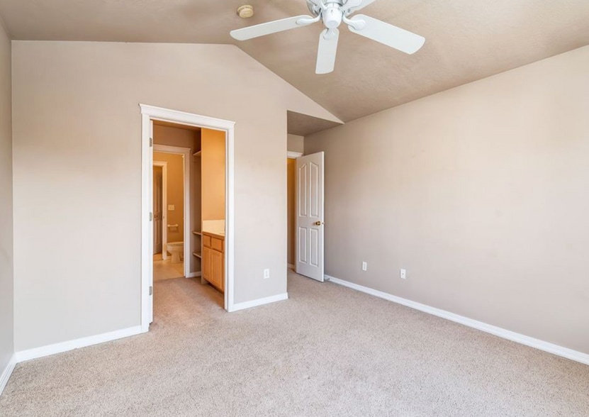 2nd Floor Bedroom 1 - 6110 North Point Bar Ln
