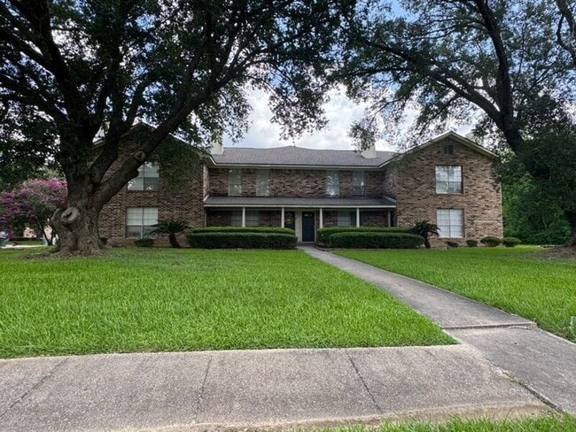 Primary Photo - 8180 Willow Bend Dr