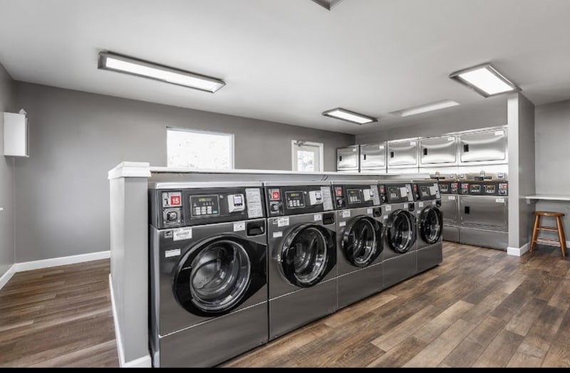 Building Photo - 800 N Smith Rd