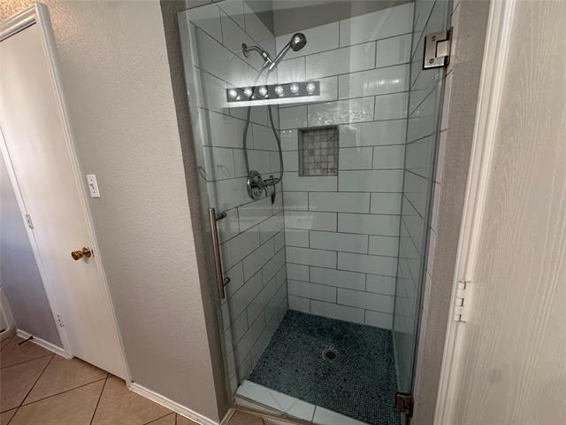 Building Photo - 4432 Park Creek Ct