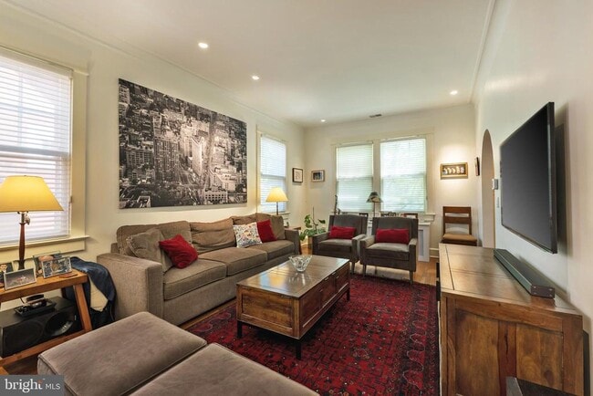 Building Photo - 5534 Nevada Ave NW