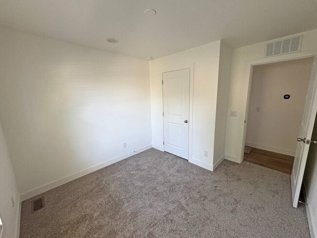 Building Photo - 1700 S State St