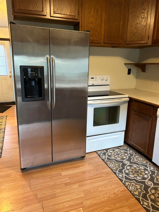 Building Photo - 213 Spotswood Ln