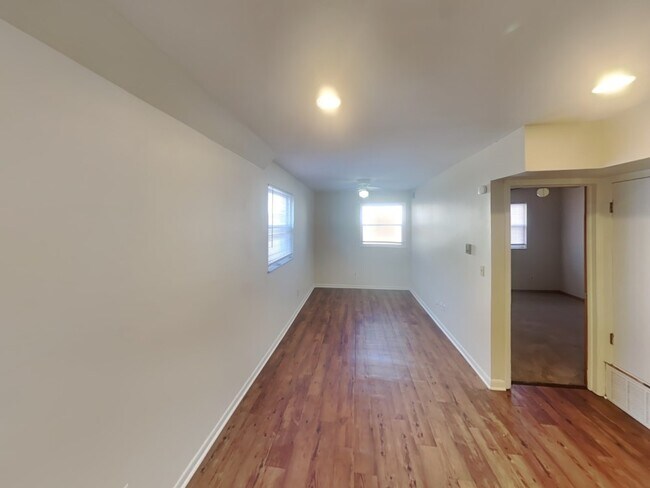 Building Photo - 31 Chittenden Ave