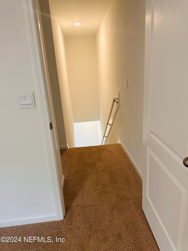 Building Photo - 30 Tidal Bch Ave