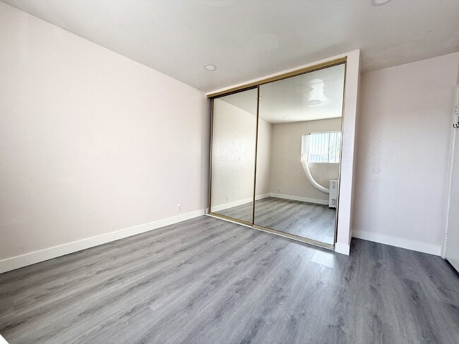Building Photo - 4119 Highland Ave
