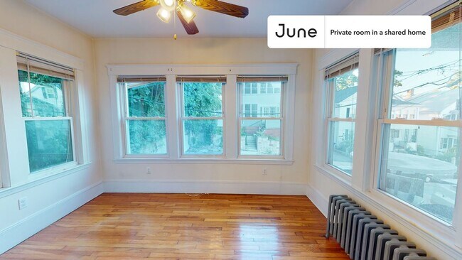 Building Photo - 33-35 Dickinson Rd