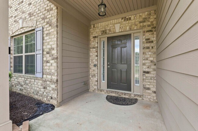 Building Photo - 636 Amrose Way