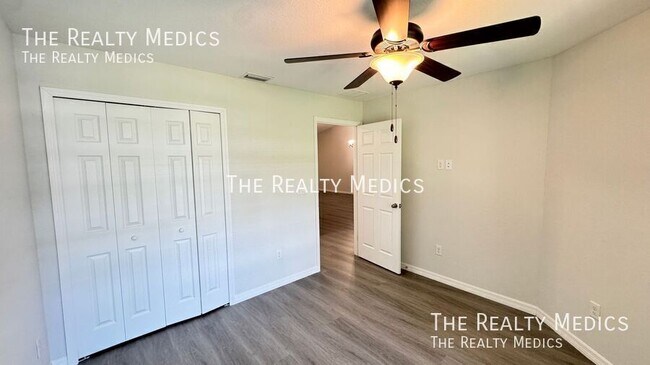 Building Photo - 8147 Cozumel Ln