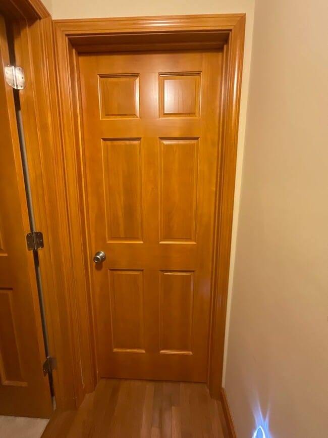 Building Photo - Short term - Clean and tidy 3 bedroom/1 bath near Cherokee Park