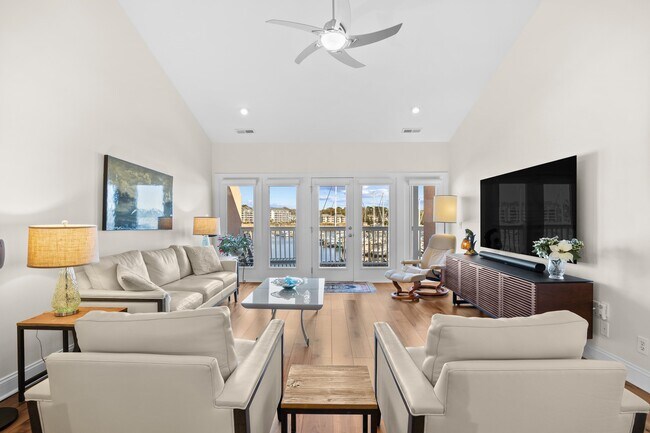 Building Photo - 4759 Lightkeepers Way