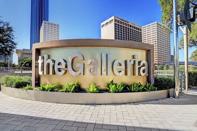 Building Photo - 8715 Meadowcroft Dr