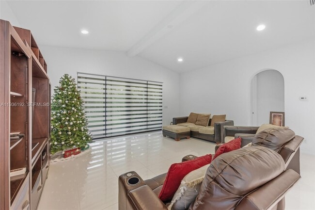 Building Photo - 9220 Meridian Dr N