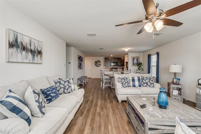 Building Photo - 461 Falling Star Dr