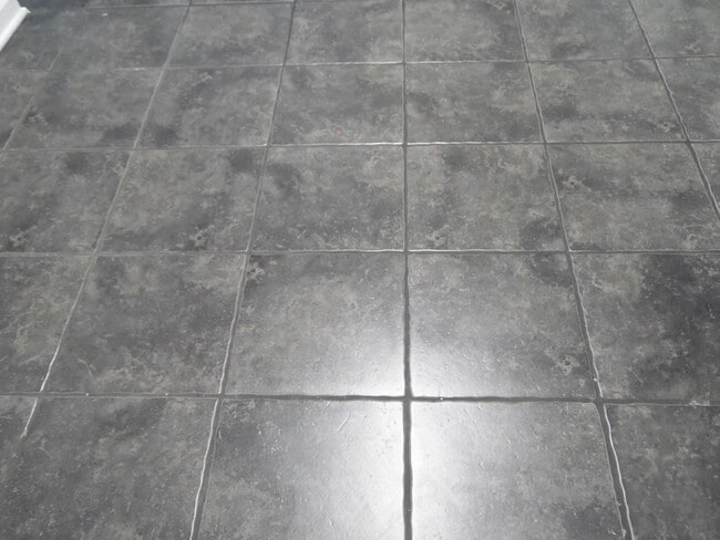 Building Photo - 317 Bainbridge Dr