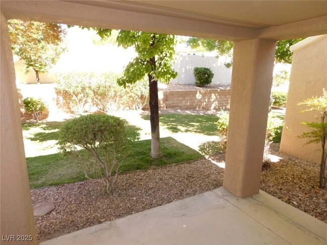 Building Photo - 2517 Banora Point Dr