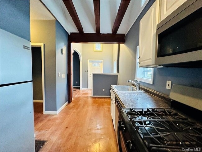 Building Photo - 56 Glenwood Ave