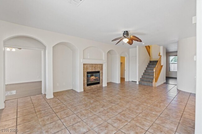 Building Photo - 227 Palmarosa St