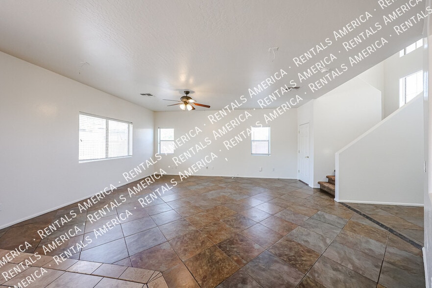 Building Photo - 17268 W Elaine Dr