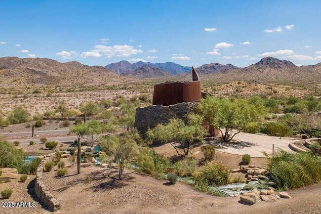 Building Photo - 17654 W Willow Dr