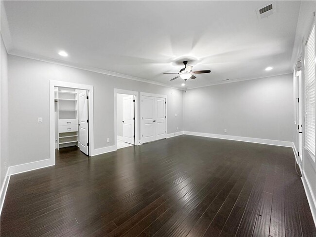 Building Photo - 4154 Wisconsin Dr
