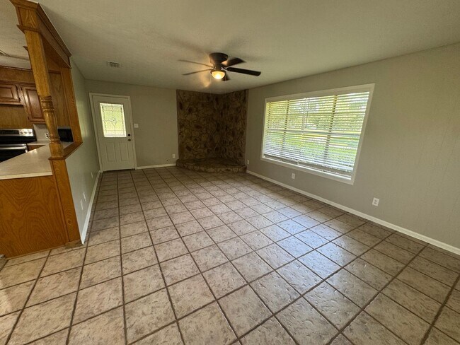 Building Photo - 8174 FM 1402