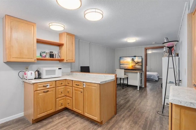 Building Photo - 600 Koehler Rd