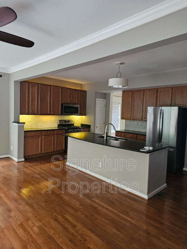 Building Photo - 11451 Abbots Cross Ln