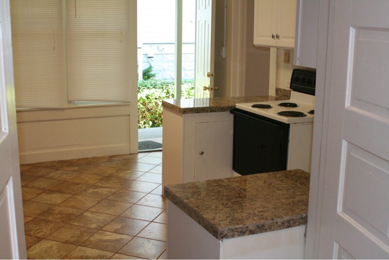 Building Photo - 213 NW 11th St