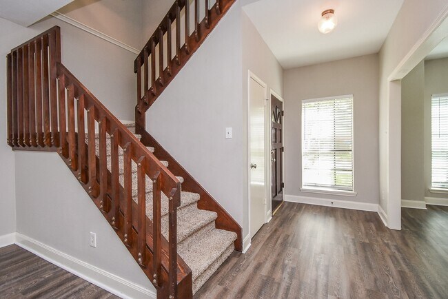 Building Photo - 3030 Great Lakes Ave