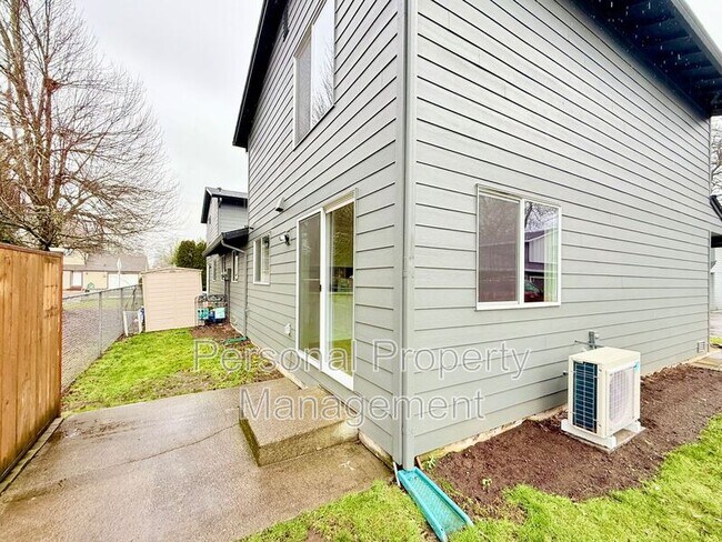 Building Photo - 861 14th St