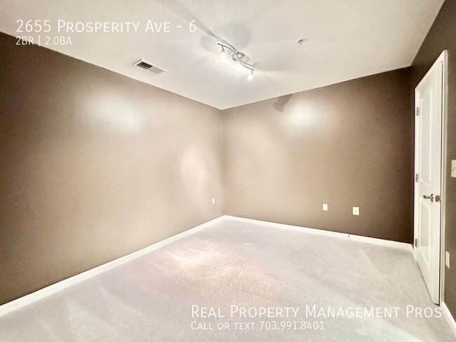 Building Photo - 2655 Prosperity Ave