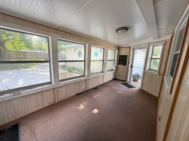 Building Photo - 3405 Elkton Dr
