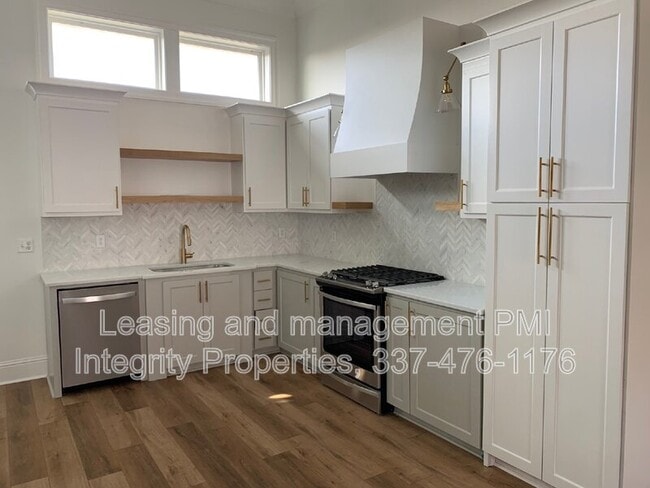 Building Photo - 104 Shirekeep Ln