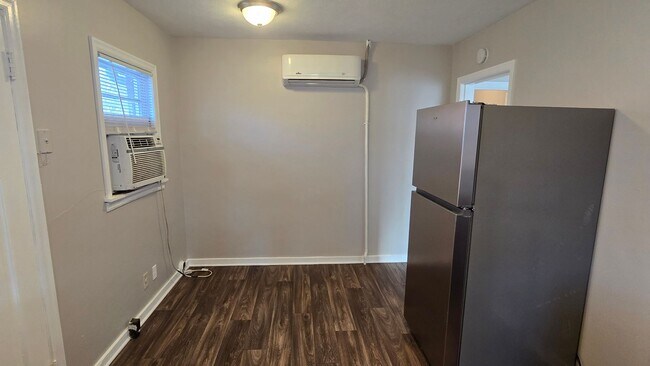 Building Photo - 1528-1532-1532 Lambuth Blvd