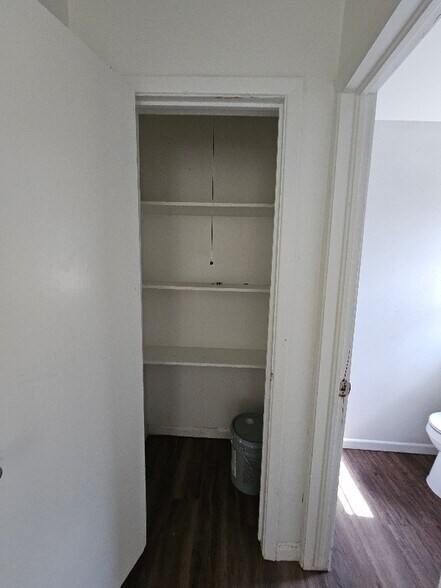 Building Photo - 548 Highfall Dr